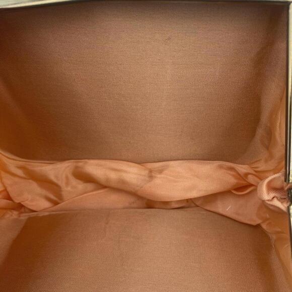 Vintage Cream Chiffon Fabric USA Clutch Evening Bag Gold Hardware Purse - Picture 12 of 12